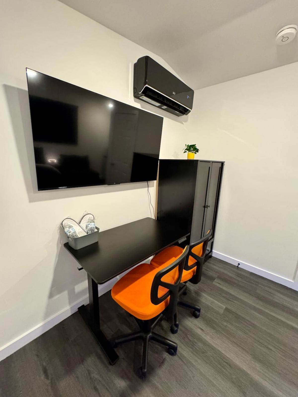 Your Downtown Cozy Studio With Backyard Unit C Phoenix Eksteriør billede