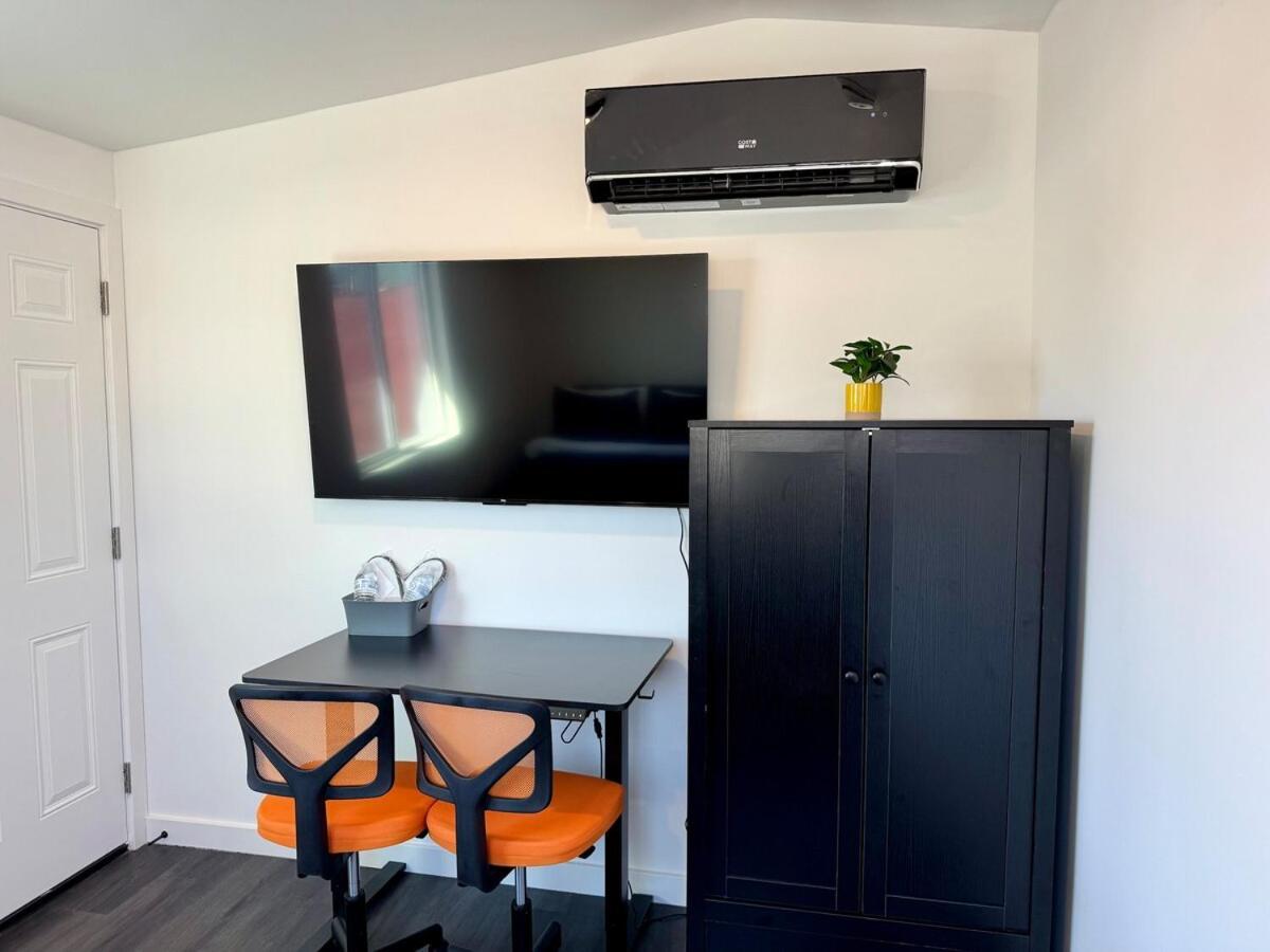 Your Downtown Cozy Studio With Backyard Unit C Phoenix Eksteriør billede